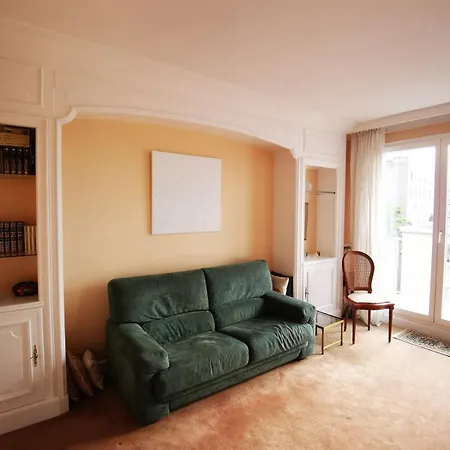2 Pieces 55 M2 Lumineux & Chaleureux A Apartment *